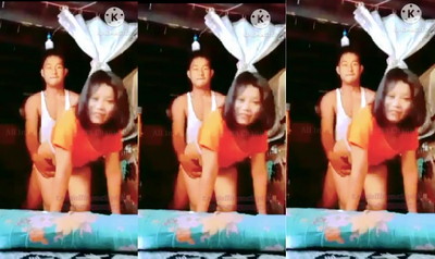 အိမ်အောက်ထပ်မှာ ဆွဲနေတဲ့ မြန်မာအတွဲ