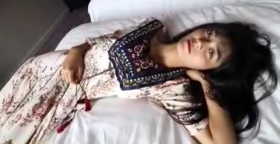 ဟောင်ကောင်မှာ အလိုးခံရတဲ့ မြန်မာမလေး