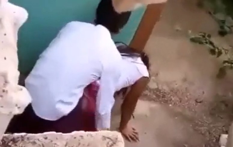 ကျောင်းဘေးနားမှာ လာလိုးနေတဲ့ မြန်မာအတွဲ